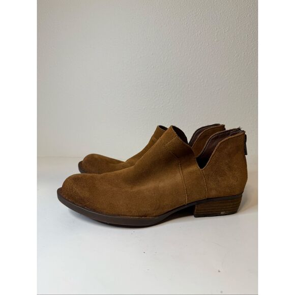Born Shari II Tan Suede Ankle Boot Size 8 - Picture 1 of 7